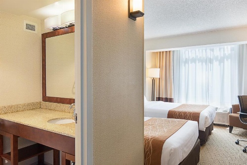 Comfort Inn By The Bay image 6